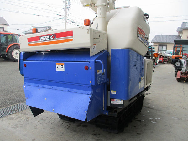 イセキコンバイン HVB212GーEZKHWC 後景