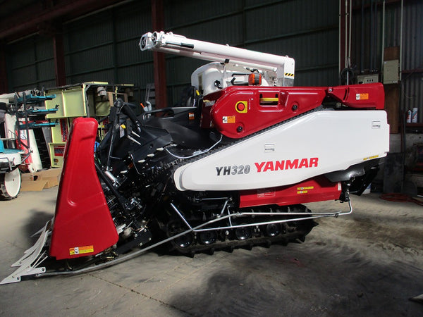 ■ヤンマー3条刈りコンバイン YH320■
