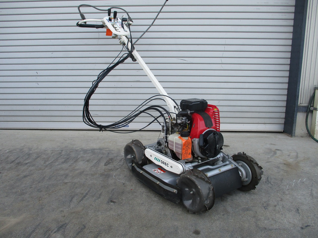 草刈り機 オーレックスパイダーモア SP851A 4WD