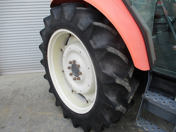 クボタ 95馬力 トラクター SMZ955 QMAXWUL タイヤ