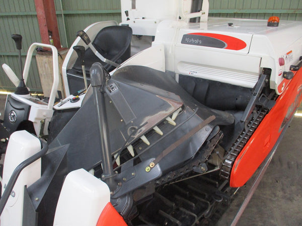 クボタ 3条刈り コンバイン AR317