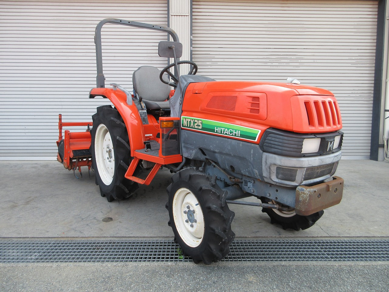 日立トラクター25馬力 IMG_6514_59e63569-0f9d-4dc3-