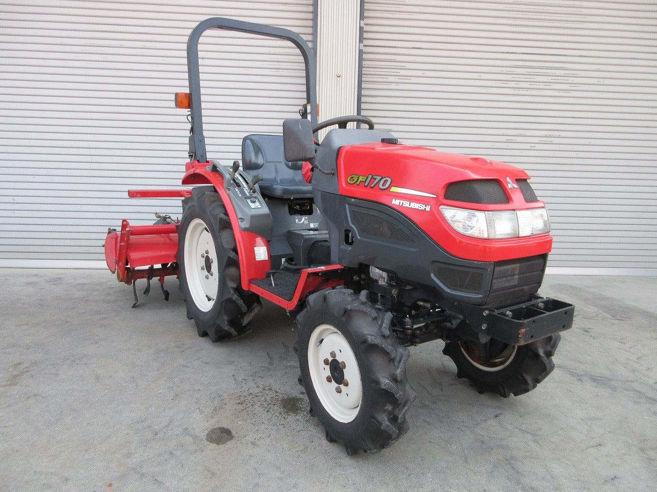 SOLD OUT】三菱 トラクター GF170 17馬力 パワステ 自動水平 倍速 逆転