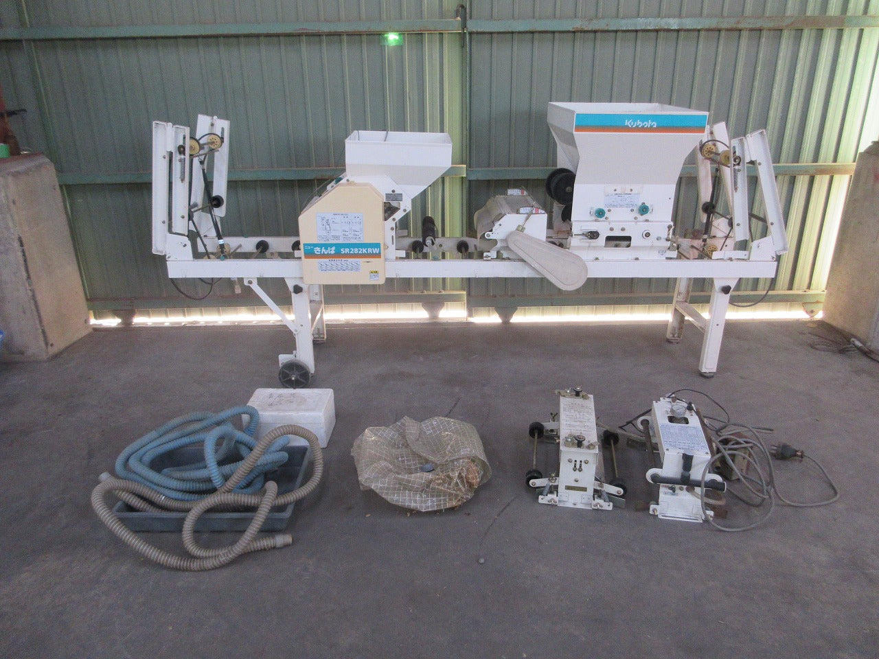 クボタ 播種機 種蒔き機 SR-282KRW コナープレス付 | のうき屋