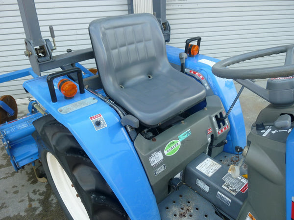 イセキ 15馬力 トラクター TM15F-UZP1