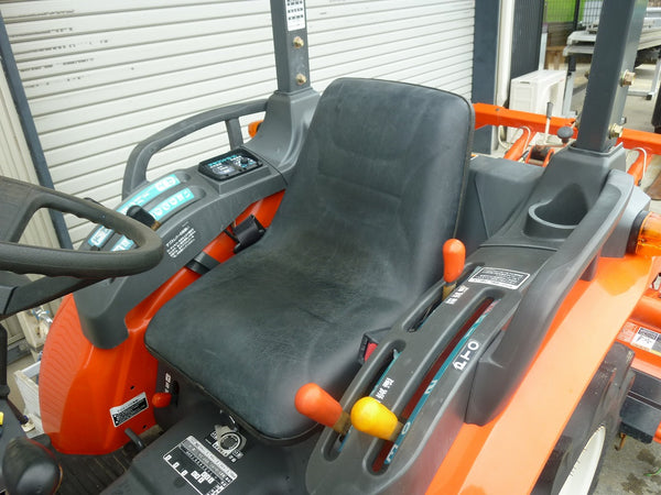 クボタ トラクター 16馬力 CTX160 (KB16)