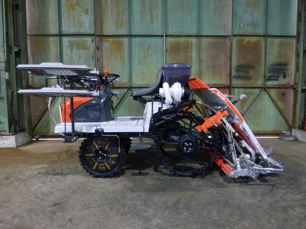 クボタ 田植機 4条植え AW4