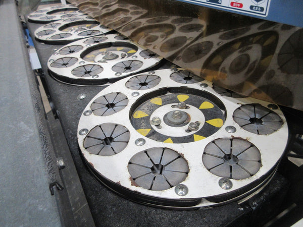 ササキ 乗用型にんにく植付機 NU425