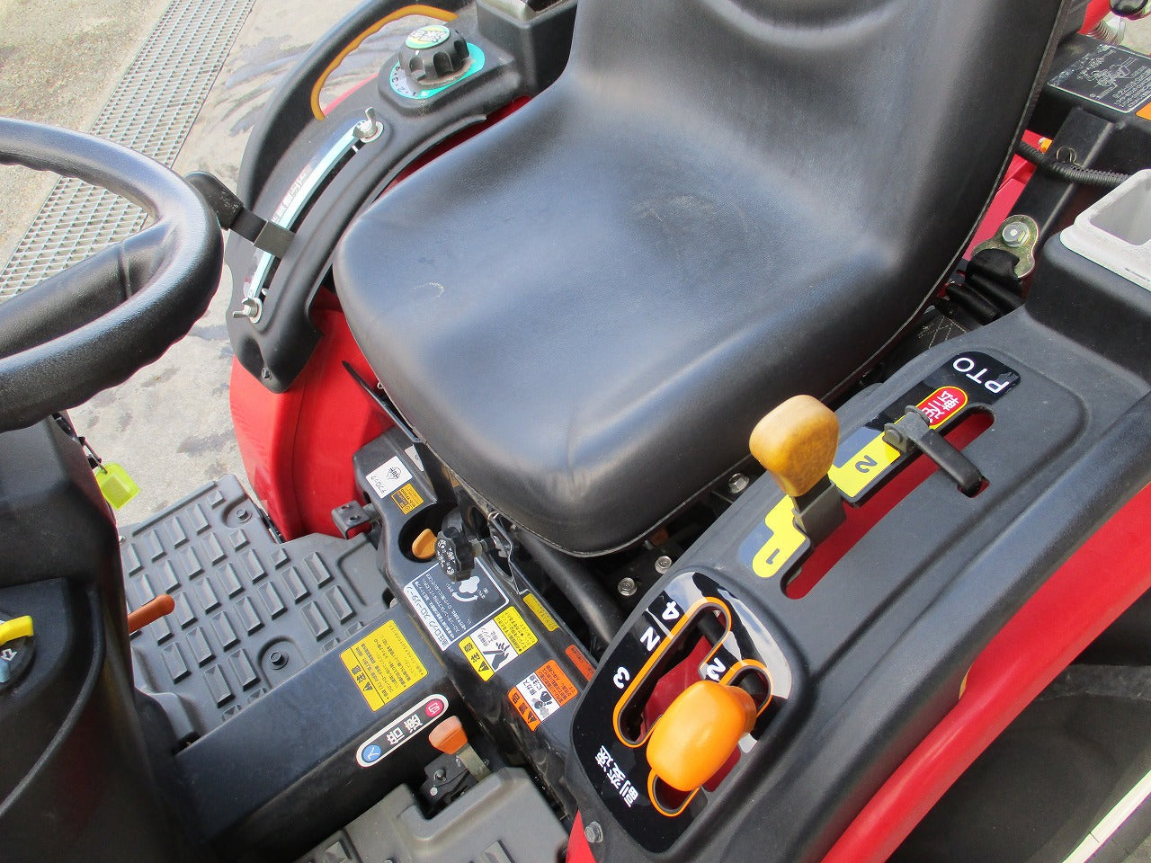 ヤンマー GK14YANMAR 4WD14馬力ヤンマーロータリー使用時間207パワー