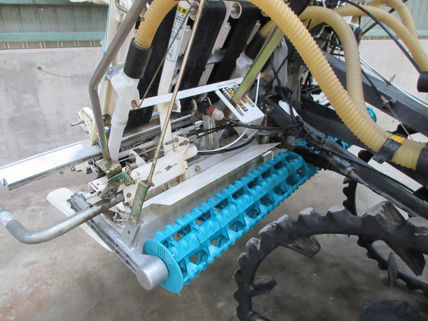 クボタ 4条植え 田植え機 SPU45P-SDYFR