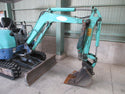 IHI バックホー 2tクラス ミニユンボ 油圧式 ミニショベル 20NX2