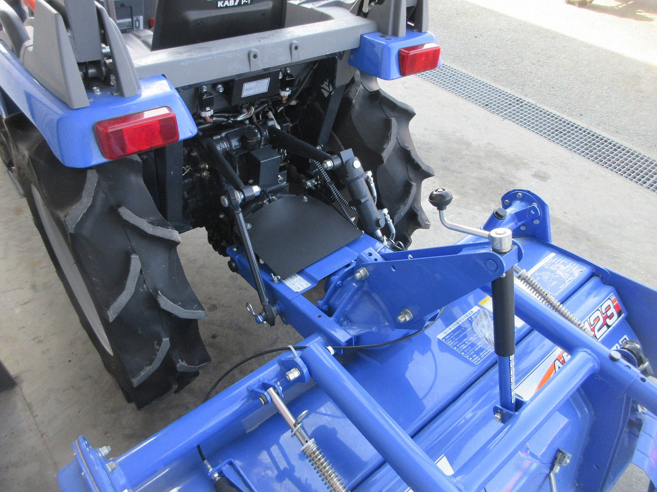 イセキトラクター16.5馬力 イセキ 16馬力 トラクター TM165-KXZ | のうき屋 ONLINE STORE