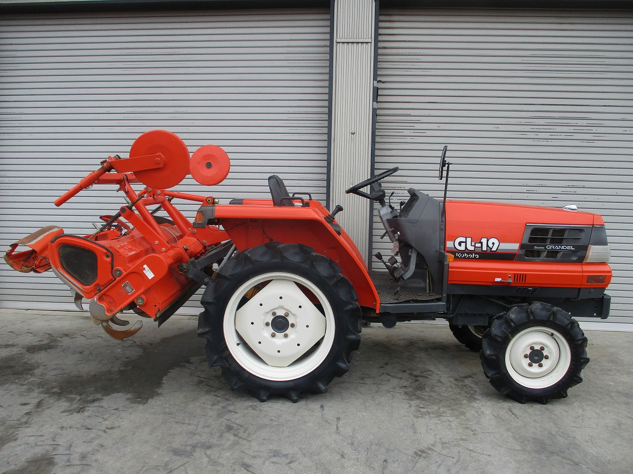 クボタ 19馬力 トラクター GL-19 | のうき屋 ONLINE STORE クボタ 19馬力 トラクター GL-19 | のうき屋 ONLINE STORE