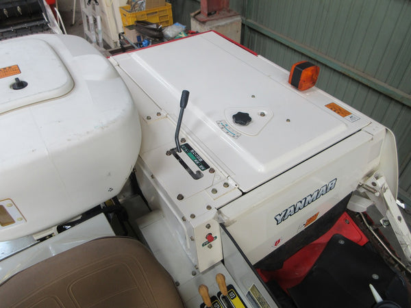 ヤンマーコンバイン Ee213