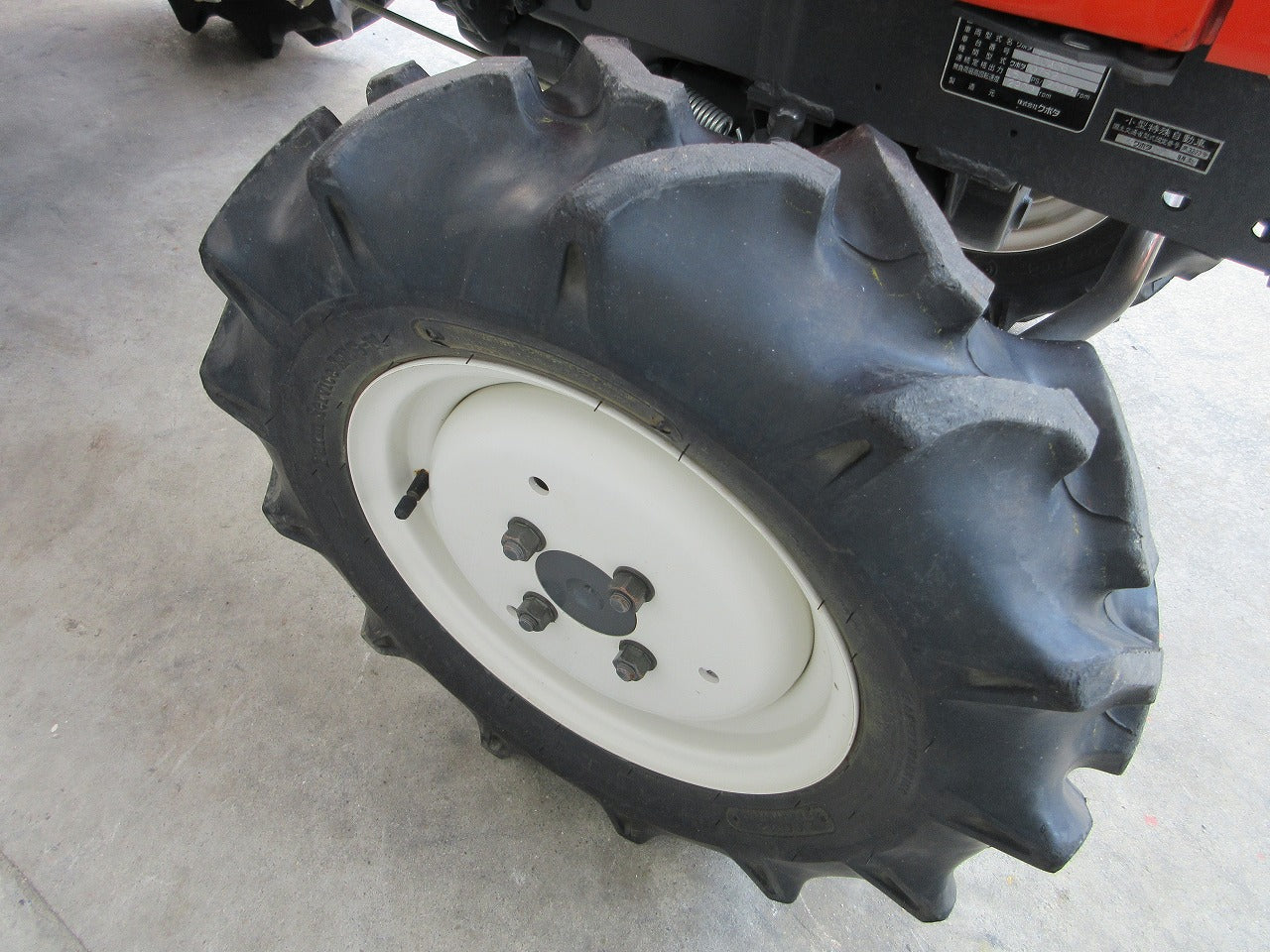 クボタ15馬力 売約済】クボタ 15馬力トラクター A-15 – 有限会社 新光商会