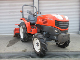 クボタ トラクター 21馬力 KT215