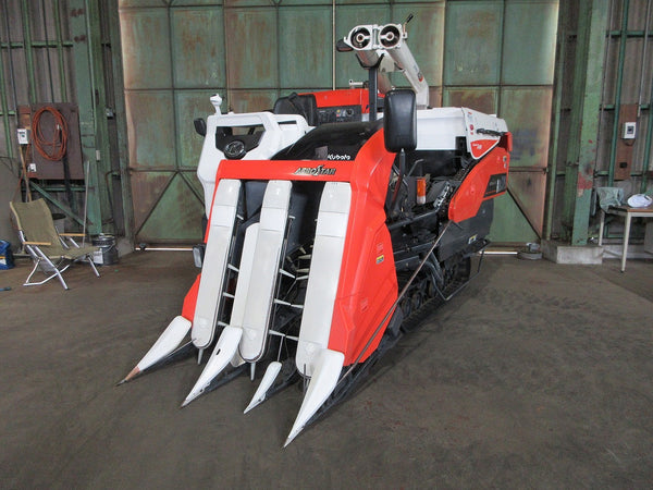 クボタ 3条刈り コンバイン AR326-DXW