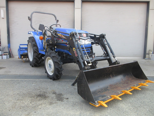 ■イセキ 25馬力 トラクター ATK250-U+フロントローダー ■