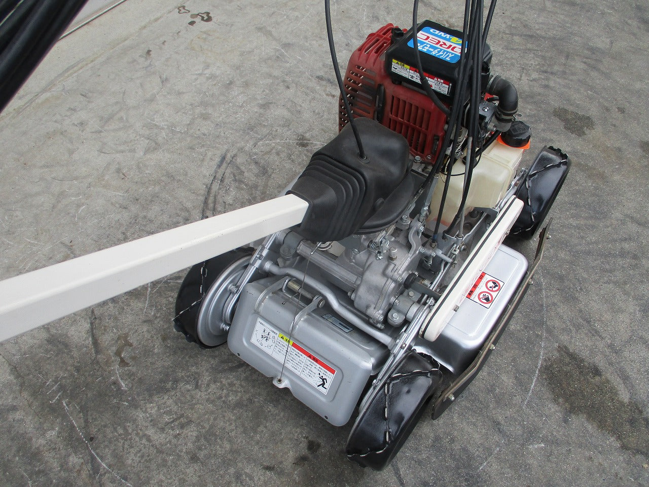 草刈機　オーレック　スパイダーモアー　AZ851　SP851　4WD　爪新品 オーレック スパイダーモアAZ851A 草刈機 共立 スパイダーモアー