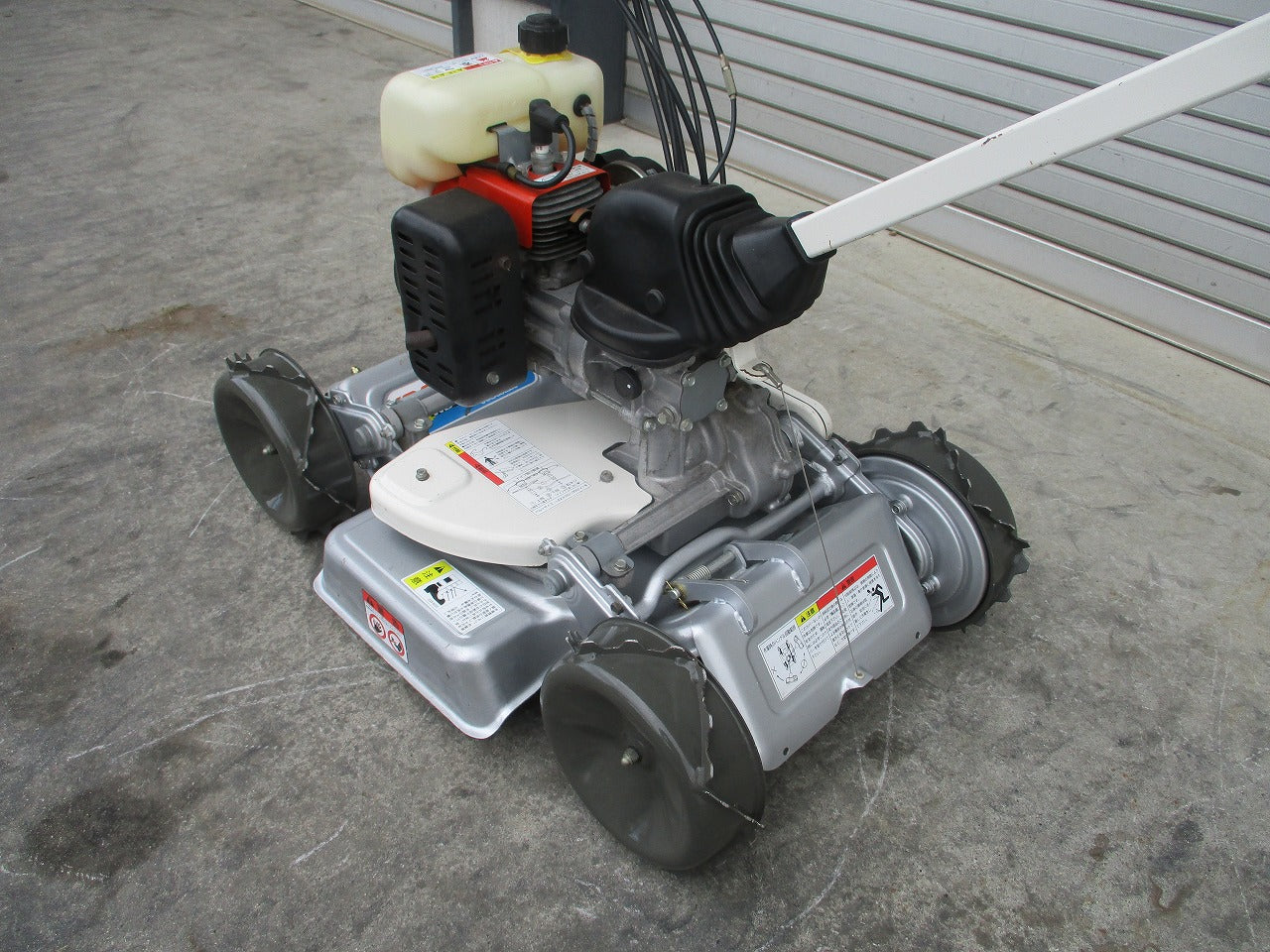 草刈機　オーレック　スパイダーモアー　AZ850B SP850B　爪新品　４WD 草刈機 オーレック スパイダーモアー AZ850B SP850B 爪新品 4WD