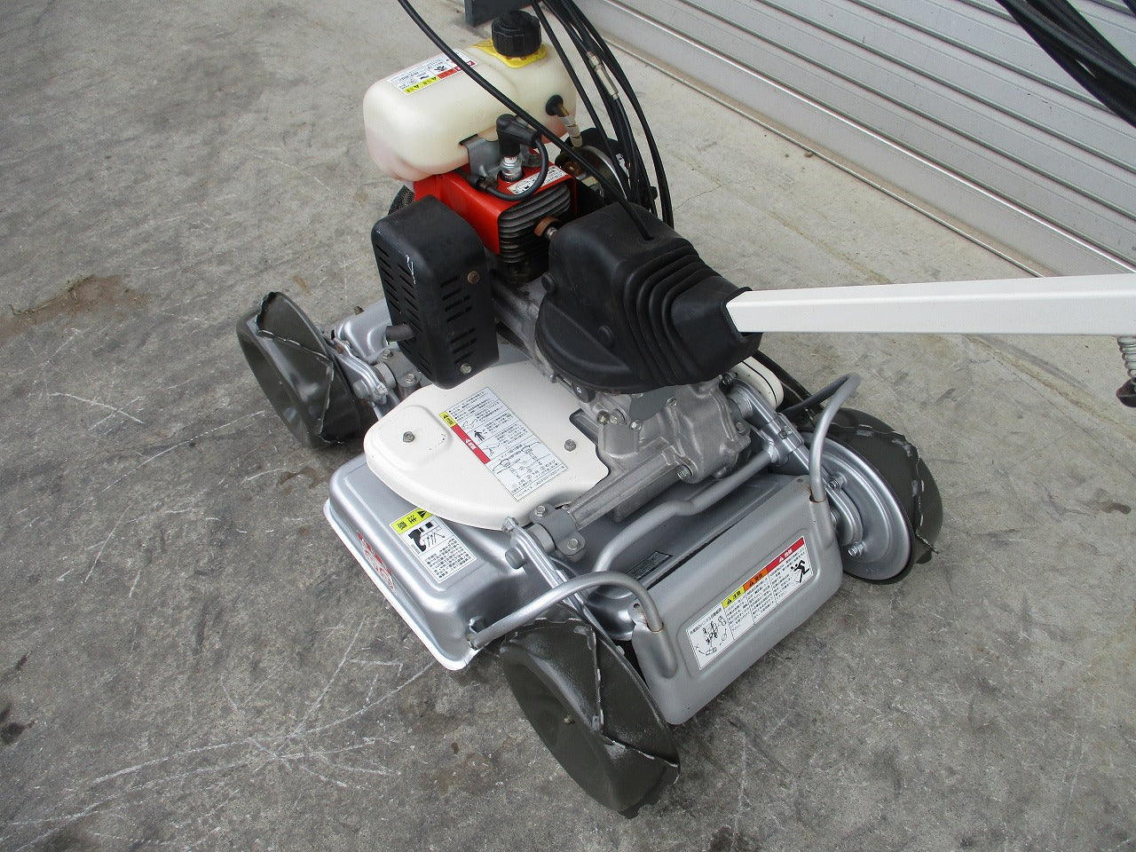 「新潟県長岡市発」オーレック スパイダーモアSP850A混合ガソリン動作確認済み 新潟県長岡市発」オーレック スパイダーモアSP850A混合ガソリン