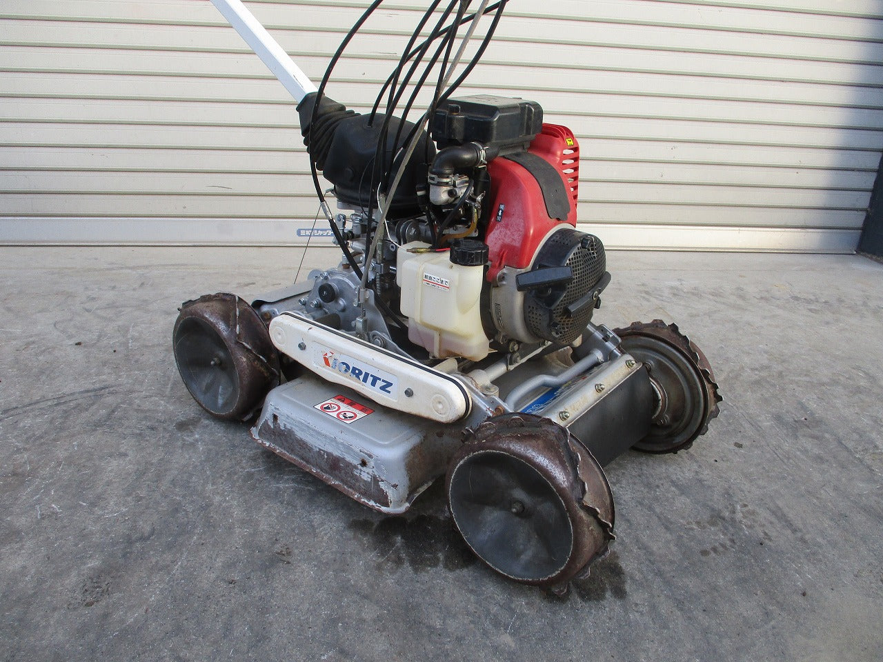 草刈機　共立　オーレック　スパイダーモアー　4WD　AZ851　爪新品 発送可 草刈機 オーレック 共立 スパイダーモアー AZ851 4WD 爪新品