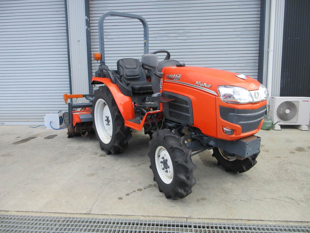 千葉県引き取り限定クボタトラクターKB185パワクロキャノピー付き251h