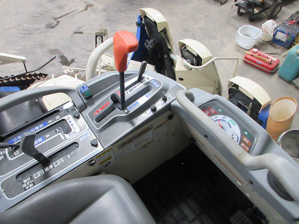 イセキ 3条刈りコンバイン HVF323GｰZKWC